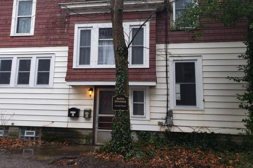 Large Bakery Apartment - Central Downtown Location Fredonia Exteriér fotografie